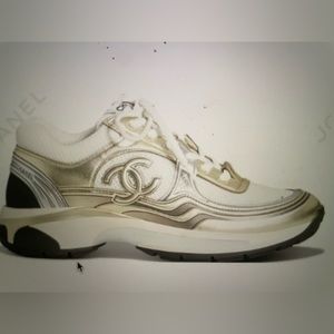 CHANEL F1 sneaker size 38 eu . US 8